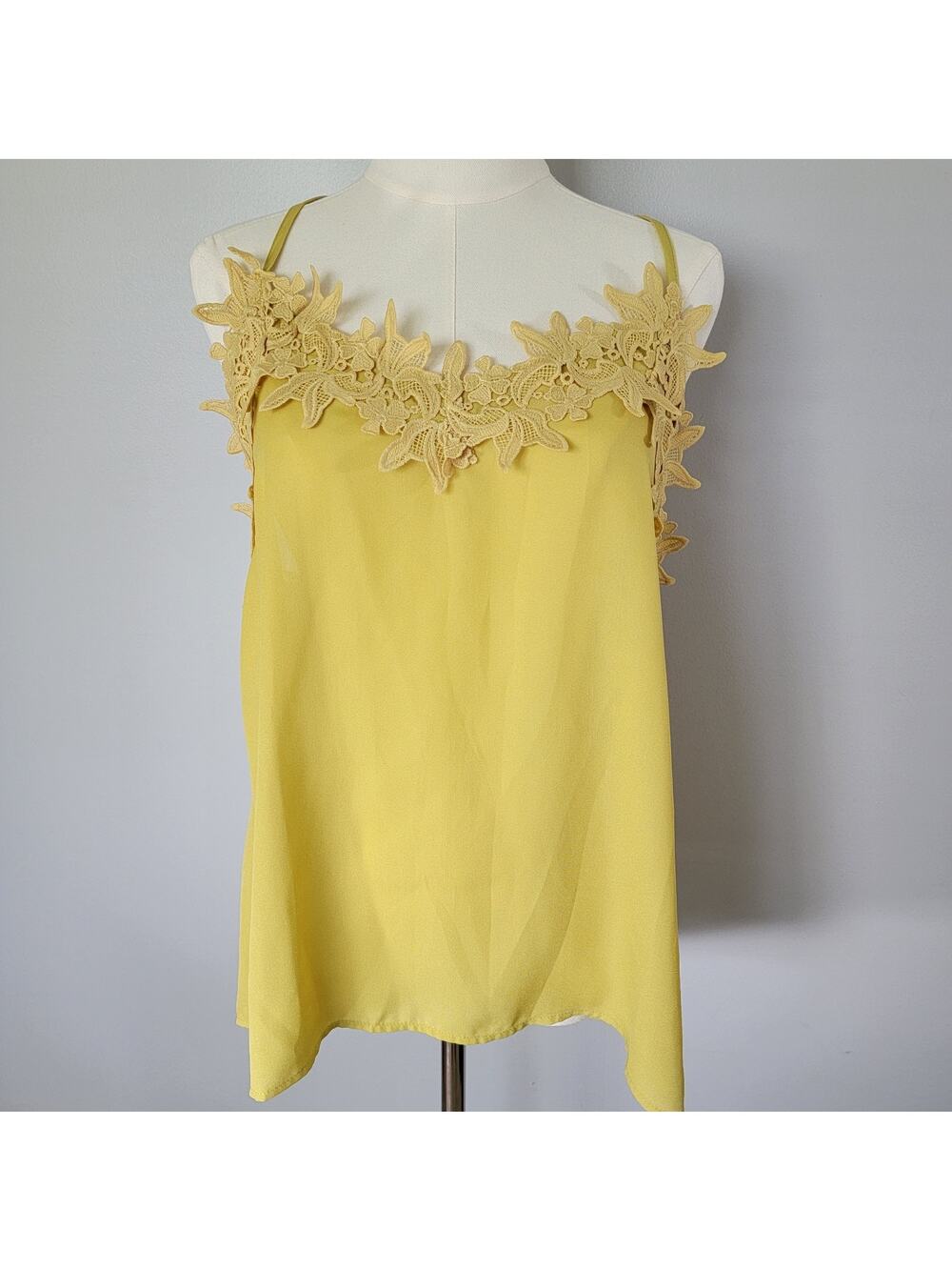 BiBi Yellow Embroidered Cami Top Y2K Womens L Racerback Lacey Feminine Romantic